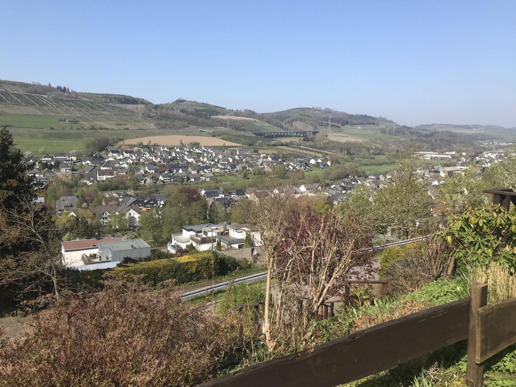 Fewo Oase Ruhrtalblick Bestwig Luaran gambar